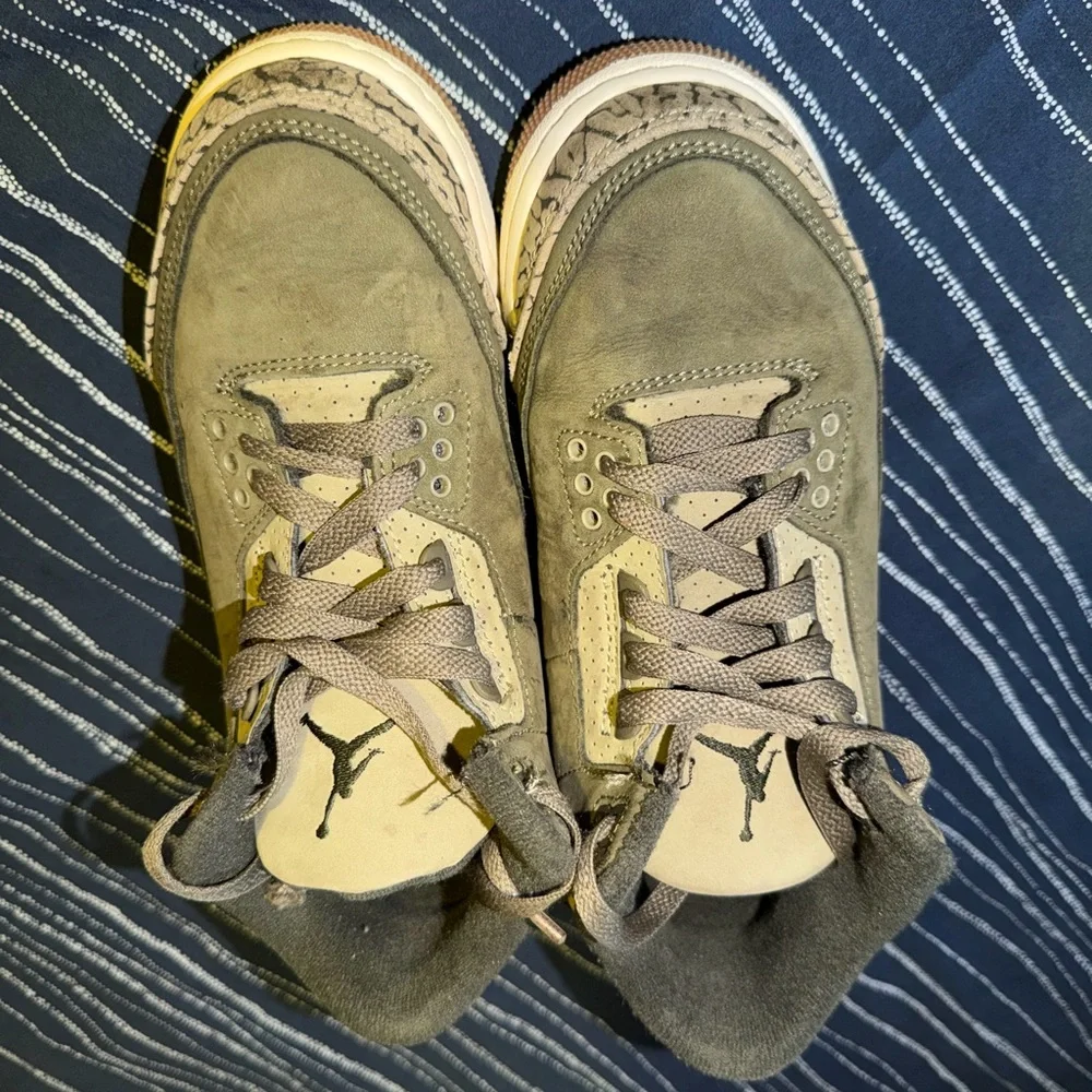 Puma Kids' Sneakers in Olive Green and Tan